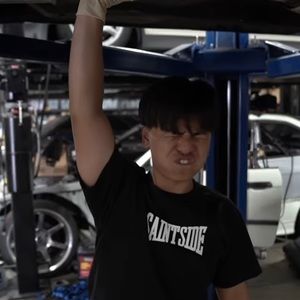 Meet your Posher, Devin